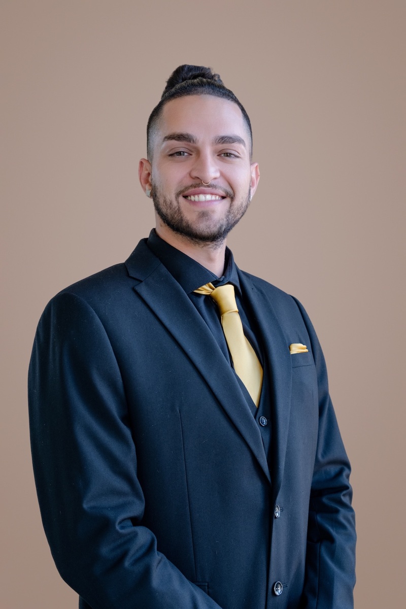Jesus Marquez Jr., Senior Precious Metals and Commodities Broker at LLE Global Brokers